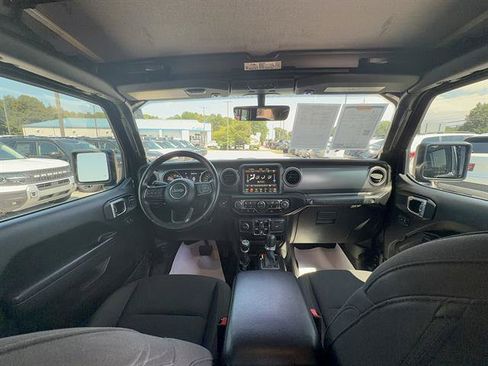 Used 2022 Jeep Wrangler Unlimited Sport AWD/4WD image 18