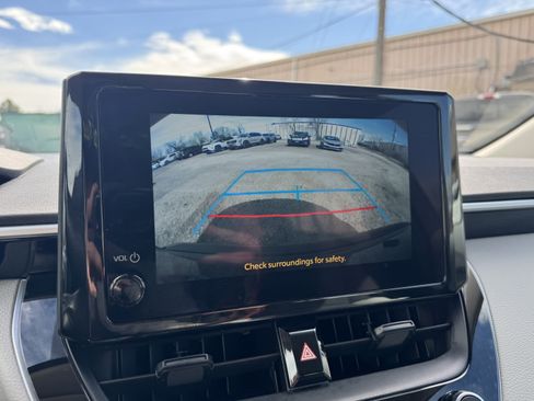 Used 2025 Toyota Corolla LE image 25