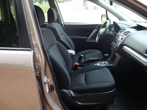 Used 2015 Subaru Forester 2.5i Premium w/ All-Weather Package AWD/4WD image 22