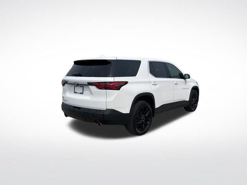 Used 2023 Chevrolet Traverse LS AWD/4WD image 5