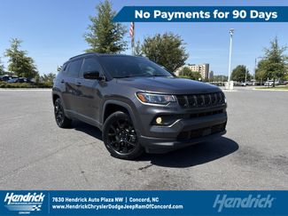 Used 2023 Jeep Compass Latitude w/ Sun and Sound Group AWD/4WD video 1