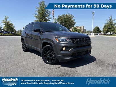 Used 2023 Jeep Compass Latitude w/ Sun and Sound Group