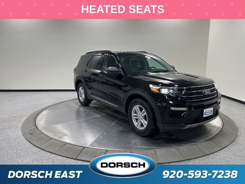 Used 2023 Ford Explorer XLT w/ Equipment Group 202A image 3