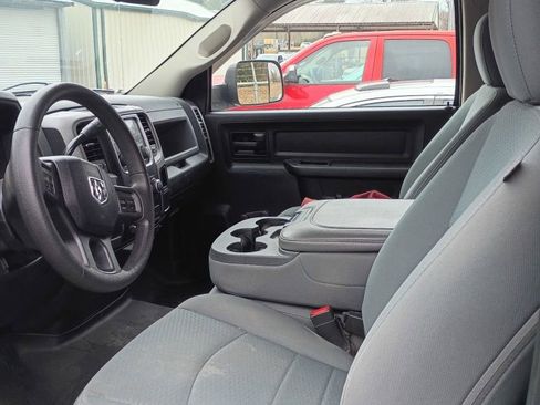 Used 2014 RAM 2500 Tradesman w/ Chrome Appearance Group image 3