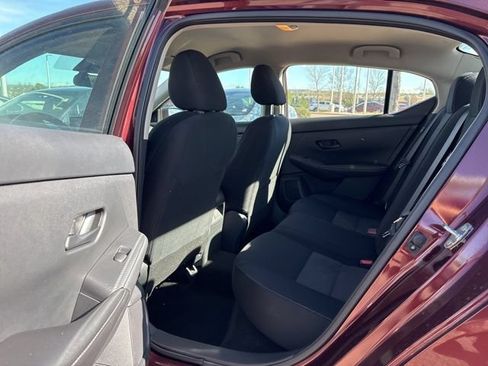 Used 2024 Nissan Sentra SV FWD image 19