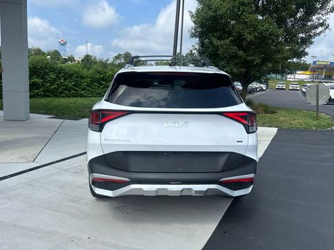 Certified 2024 Kia Sportage EX AWD/4WD image 7
