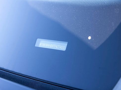 Used 2026 Mercedes-Benz GLC 300 4MATIC image 11