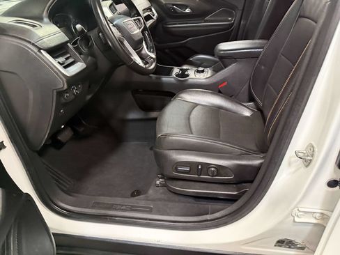 Used 2023 GMC Terrain SLT AWD/4WD image 59