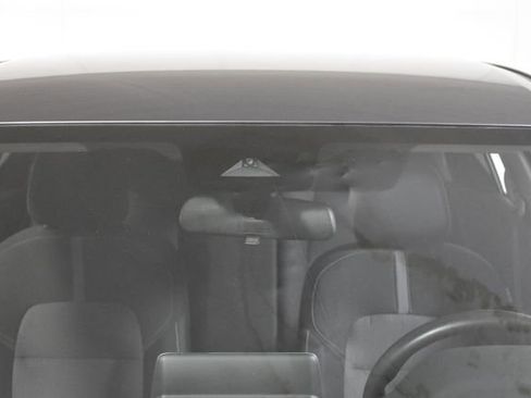 Certified 2025 Nissan Sentra SV image 39