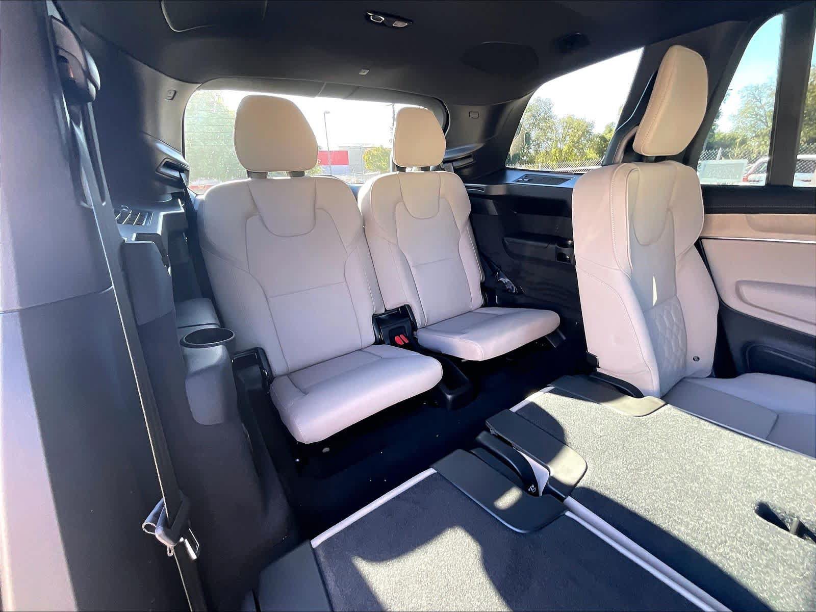 New 2027 Volvo XC90 B6 Plus AWD/4WD image 28