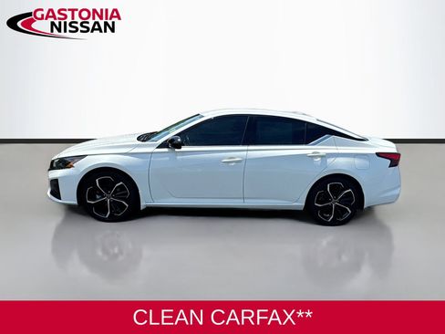 Used 2023 Nissan Altima 2.5 SR FWD image 5