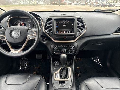 Used 2017 Jeep Cherokee High Altitude image 12