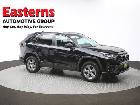 Used 2022 Toyota RAV4 LE AWD/4WD image 47