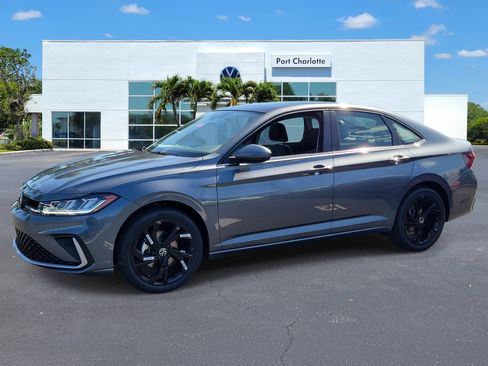 New 2026 Volkswagen Jetta SE FWD image 27