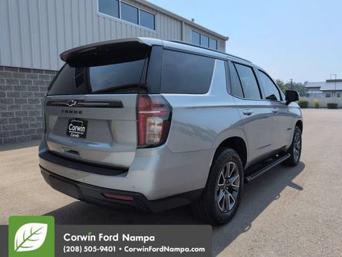 Used 2024 Chevrolet Tahoe Z71 w/ Luxury Package AWD/4WD image 3