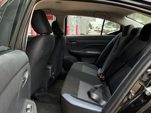 Used 2025 Nissan Versa SV FWD image 11
