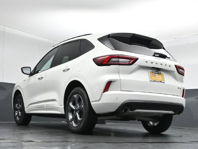Certified 2024 Ford Escape ST-Line w/ Tech Pack #1 AWD/4WD image 42