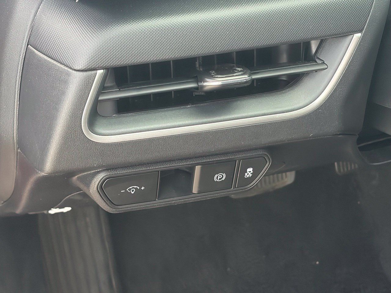Used 2026 Kia K4 FWD image 6