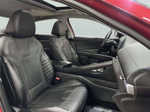 Used 2023 Hyundai Elantra Limited w/ Winter Weather Package FWD image 39