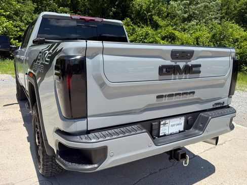 Used 2024 GMC Sierra 2500 AT4 w/ AT4 Premium Plus Package AWD/4WD image 51