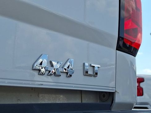Used 2018 Chevrolet Silverado 1500 LT w/ All Star Edition AWD/4WD image 31