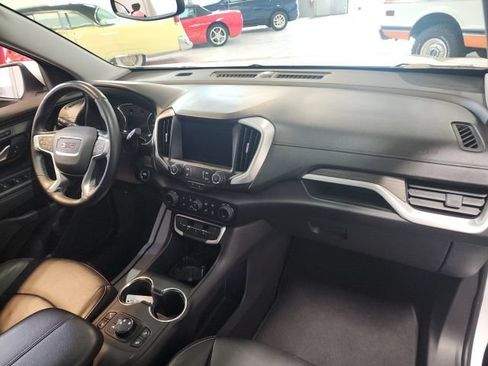Certified 2024 GMC Terrain SLT AWD/4WD image 20