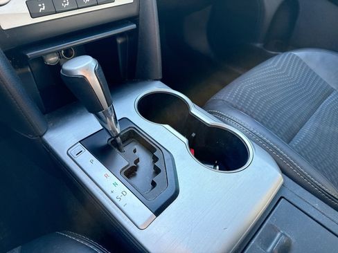 Used 2012 Toyota Camry SE image 20