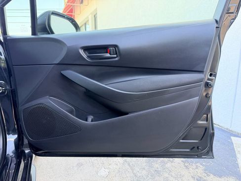 Used 2022 Toyota Corolla LE FWD image 25