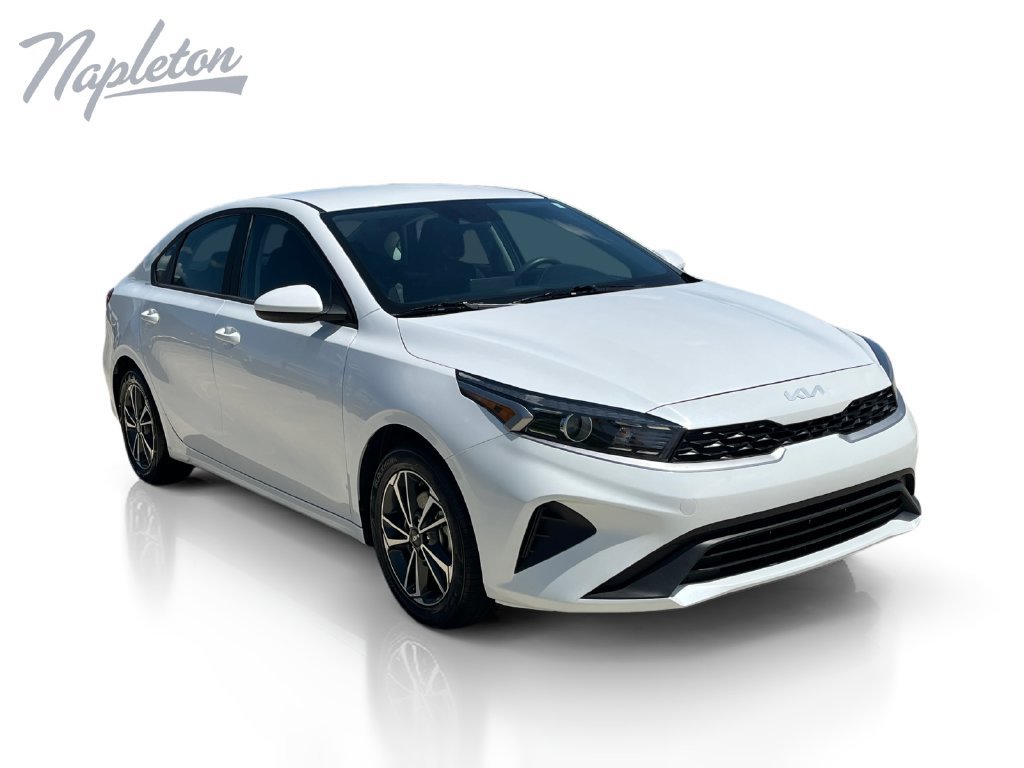 Used 2024 Kia Forte LXS FWD image 8