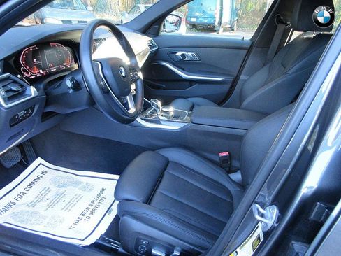 Used 2020 BMW 330i xDrive Sedan w/ Convenience Package image 14