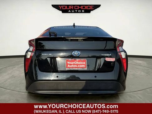 Used 2018 Toyota Prius Three FWD image 3
