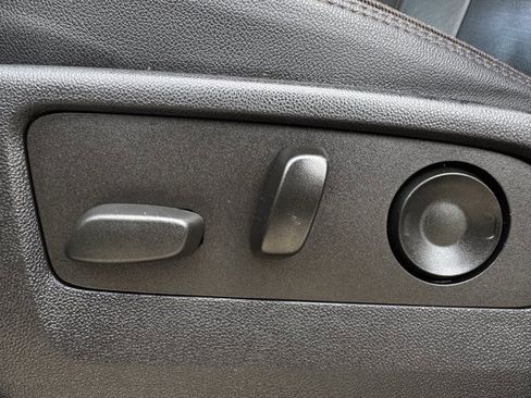 Used 2022 Chevrolet Suburban High Country image 27