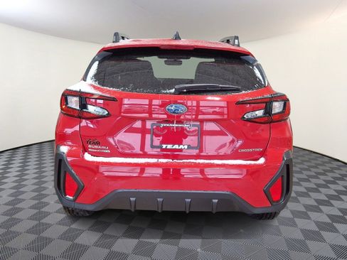 Used 2024 Subaru Crosstrek 2.0i Premium image 5