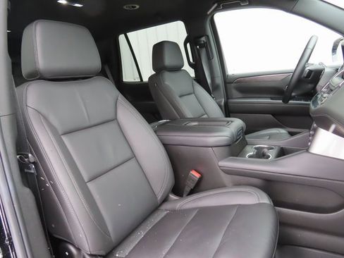 Used 2024 Chevrolet Tahoe Z71 w/ Z71 Off-Road Package image 24