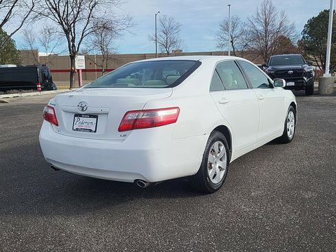 Used 2007 Toyota Camry LE image 2