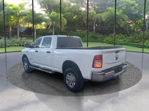 Used 2022 RAM 2500 Tradesman w/ Chrome Appearance Group AWD/4WD image 7