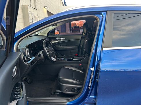 Used 2023 Kia Sportage EX image 13
