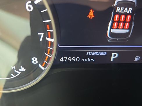 Used 2024 Nissan Pathfinder SV image 21