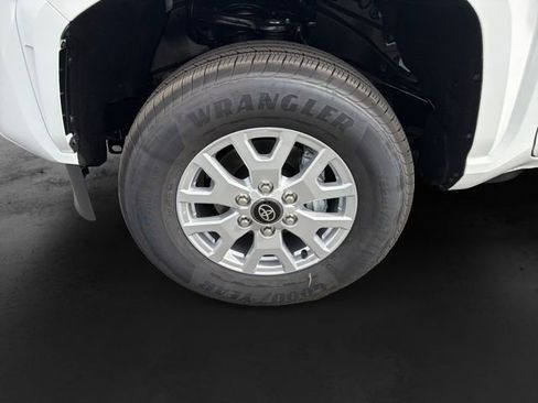 New 2026 Toyota Tacoma SR5 AWD/4WD image 9