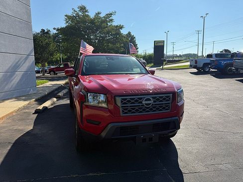 Used 2023 Nissan Frontier SV AWD/4WD image 6