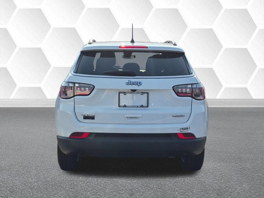 Used 2023 Jeep Compass Latitude AWD/4WD image 4