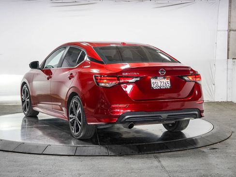 Used 2023 Nissan Sentra SR w/ SR Premium Package FWD image 2
