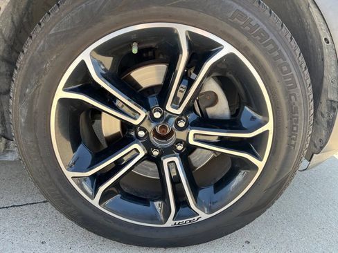Used 2014 Ford Explorer Sport w/ Equipment Group 401A AWD/4WD image 8