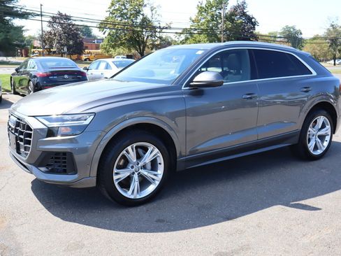 Used 2019 Audi Q8 Premium Plus w/ Premium Plus image 1
