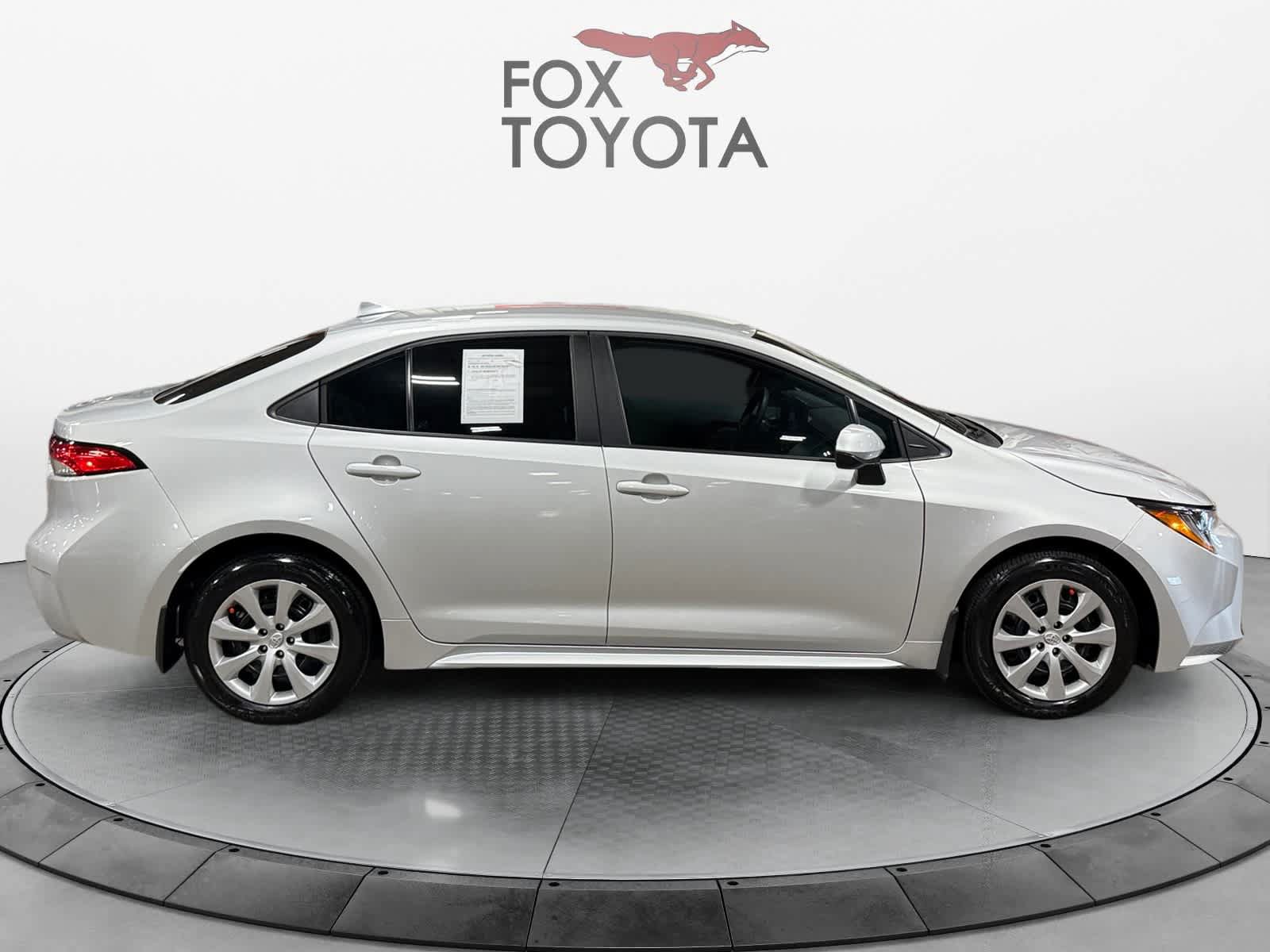 Used 2025 Toyota Corolla LE FWD image 7