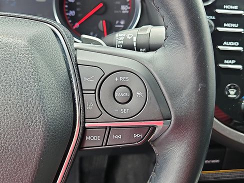 Used 2020 Toyota Camry XSE FWD image 18