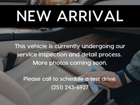 Used 2024 Mitsubishi Outlander SE AWD/4WD image 2