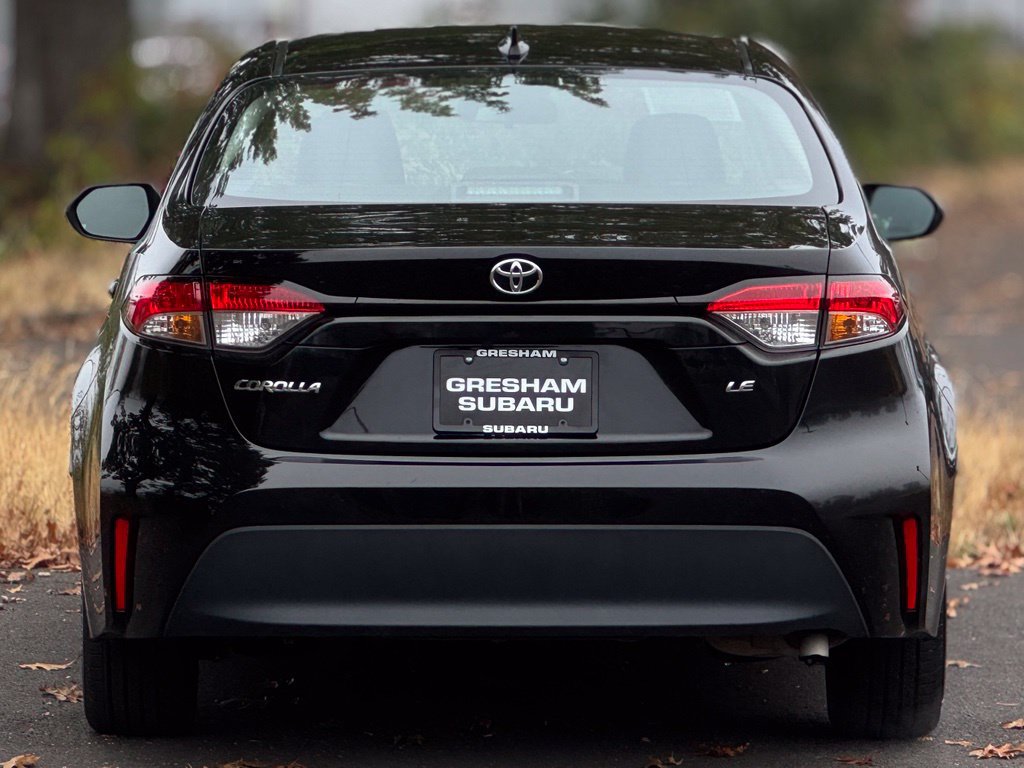 Used 2025 Toyota Corolla LE FWD image 6