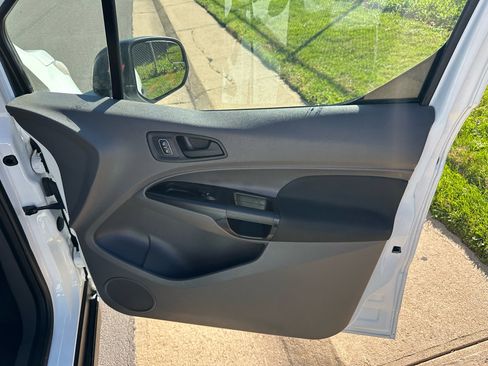 Used 2021 Ford Transit Connect XL image 17