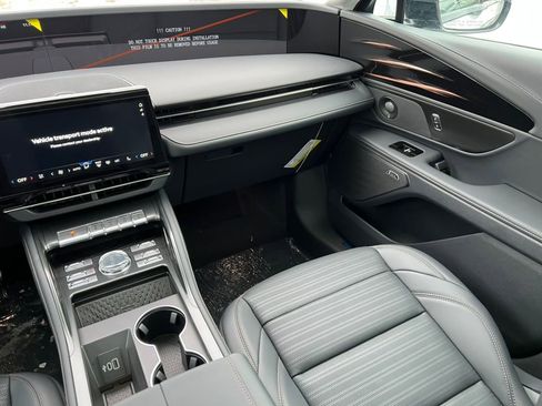 New 2026 Lincoln Nautilus Reserve w/ Jet Appearance Package image 25